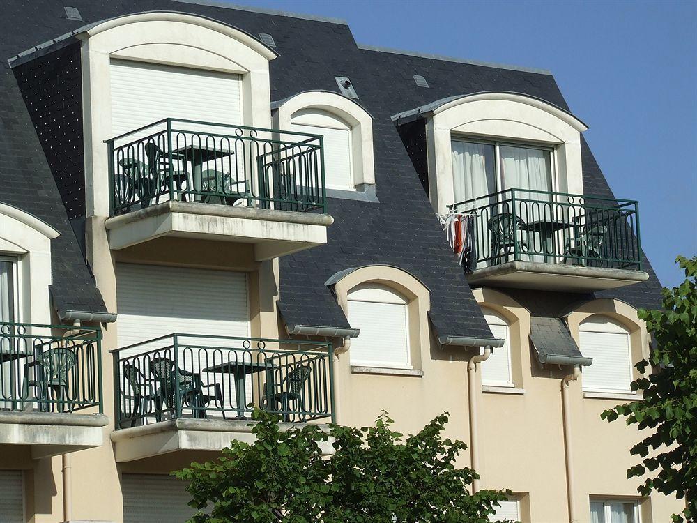 Montaigu Aparthotel Cabourg Exterior photo